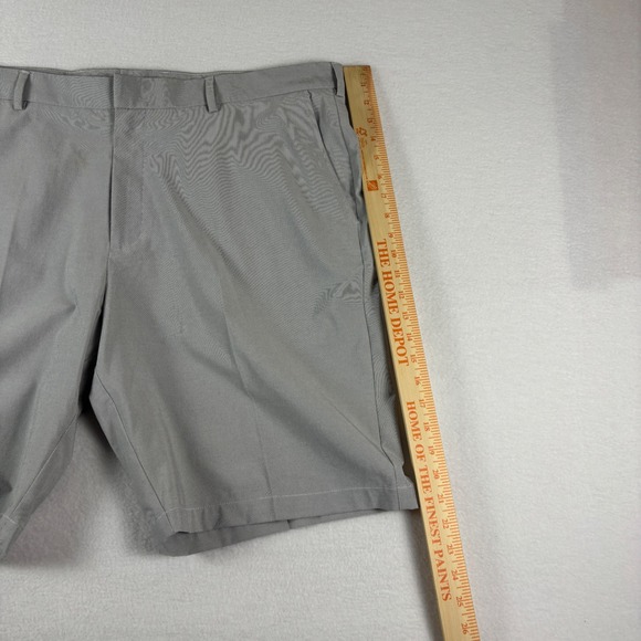 Mens Gray Micro Stripe Flat Front Golf Shorts Casual Performance Size 42 - Picture 4 of 16